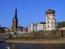Düsseldorf Rheinufer