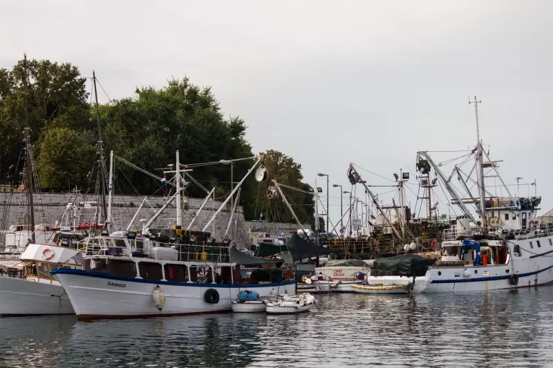 Hafen an der kroatischen Adriaküste