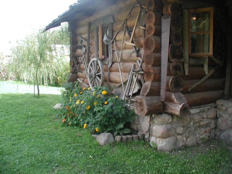 Traditionelles Blockhaus als Datscha-Typ