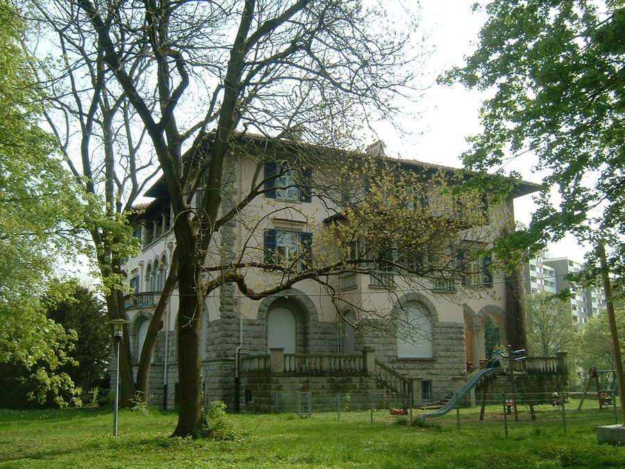 File:Liederbach Winnacker 014.jpg
