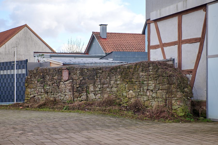 File:D-6-72-139-4, Dorfmauer Oberthulba 20220106 0132.jpg