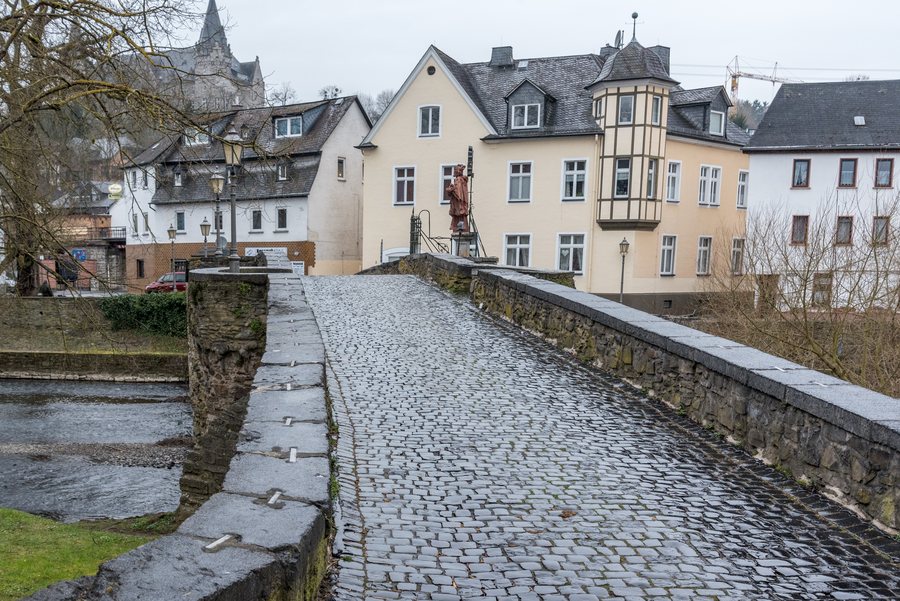 File:Hadamar, Erlbachbrücke-20160324-001.jpg
