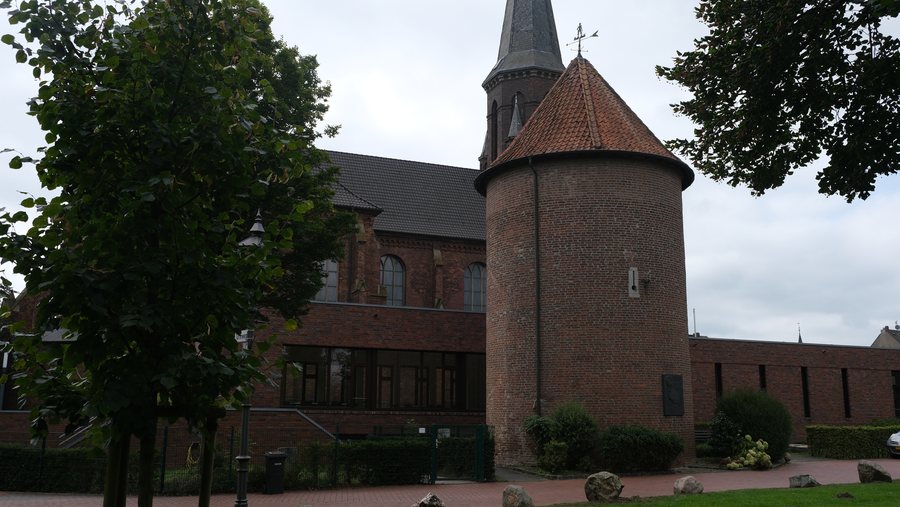 File:2024-09-17 Befestigungsturm Münsterdeich Isselburg 02.jpg