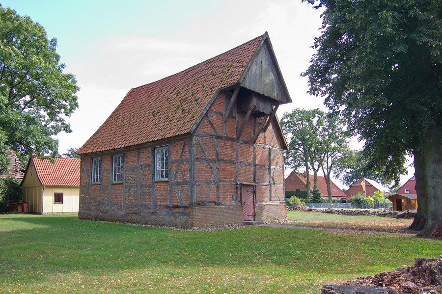 File:Fachwerkkirche in Karstädt (Mecklenburg) IMG 8781.jpg
