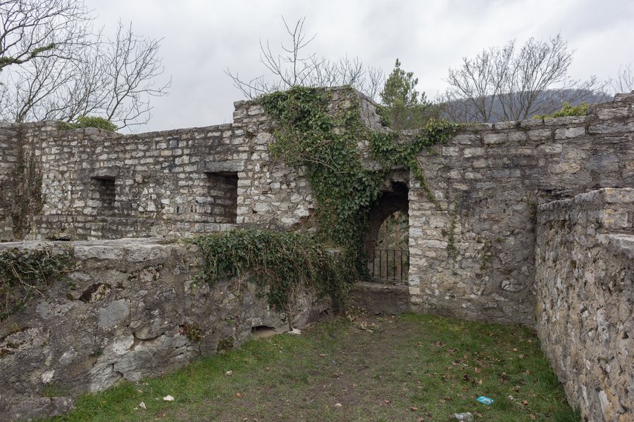File:Burg Sulzburg (Lautertal) - 18.jpg