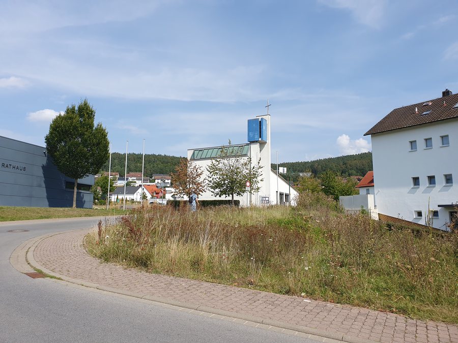File:Johanneskirche Bad Bocklet 2024 Panorama SW.jpg