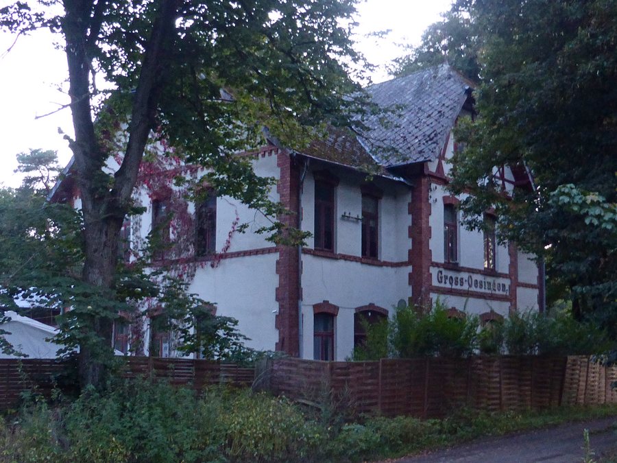 File:Groß Oesingen Bahnhof 1.jpg