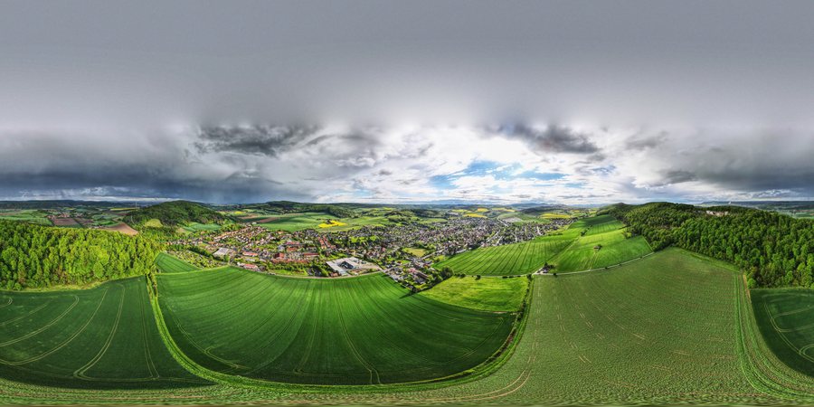 File:Delligsen Steinberg 360-Grad Panorama 2.jpg
