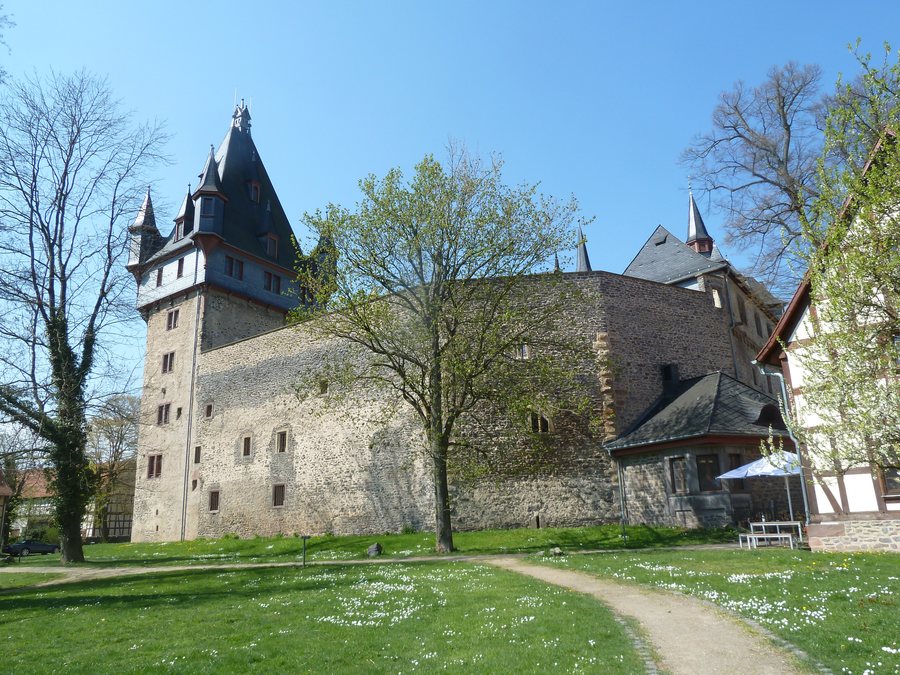 File:Schloss Romrod 2011-04-22 (01).JPG