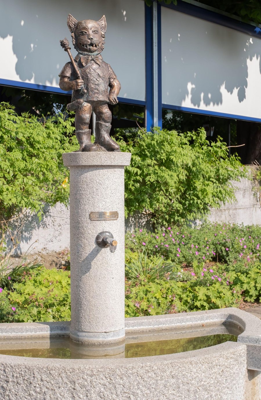 File:Landappbw 883150 1817 Narrenbrunnen Narrenbrunnen Arlen Arlen, Rielasingen-Worblingen.jpg