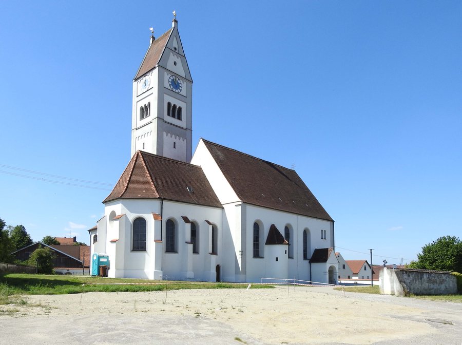 File:Wehringen, A - Kirche St Georg v NO 160722.jpg