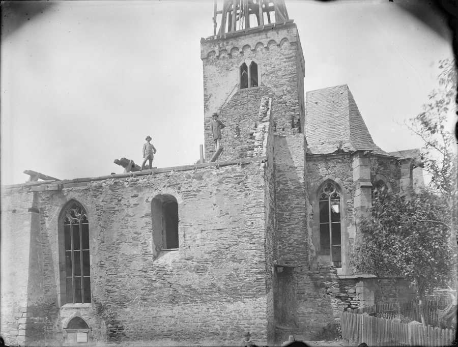 File:Evangelische Johanneskirche Biedenkopf fm810702.jpg