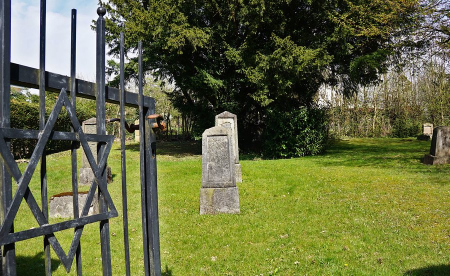 File:Jüdischer Friedhof (Nümbrecht).jpg
