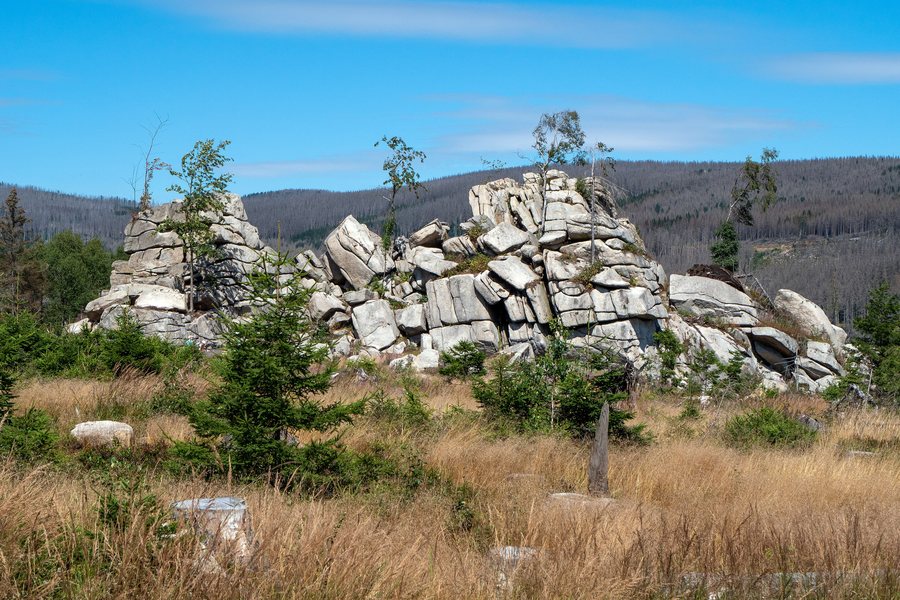 File:Mäuseklippen bei Schierke.jpg