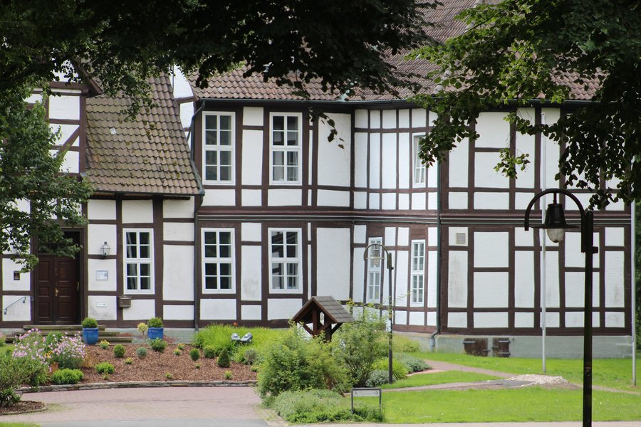File:Amtshof Steyerberg .jpg