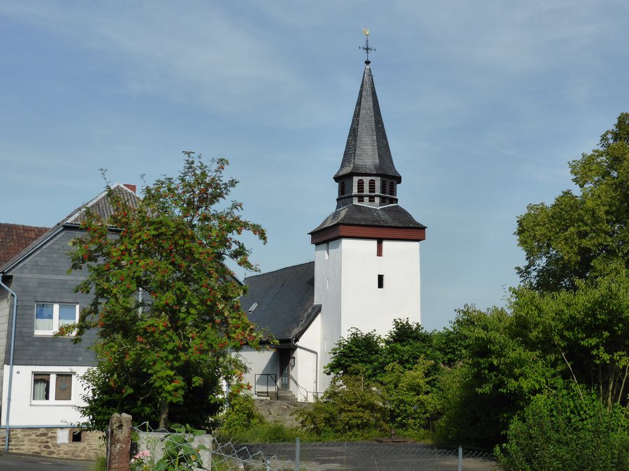 File:Ev. Kirche Griedelbach 2.jpg