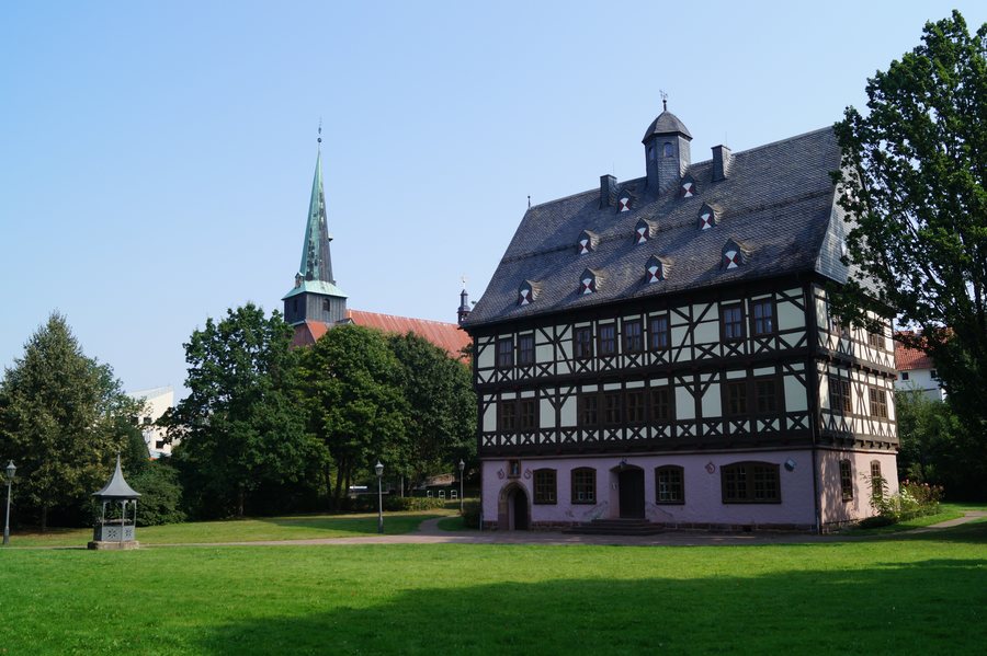 File:SchlossGieboldehausen.jpg