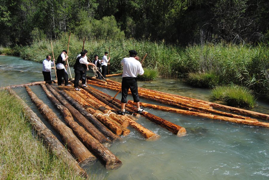 File:2015-08-29 Peñalén gancheros29.jpg