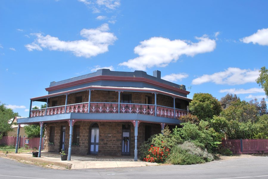 Chesterfield House, das ehemalige Bull and Mouth Hotel in Talbot, Victoria