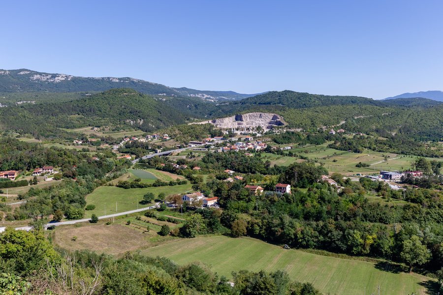 File:View from Buzet to Sveti Ivan, Istria County, Croatia 04.jpg