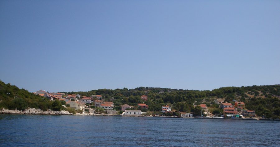 Naselje Zverinac, otok Zverinac