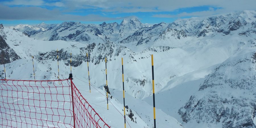 Berglandschaft des Skigebiets Les Trois Vallées in den französischen Alpen
