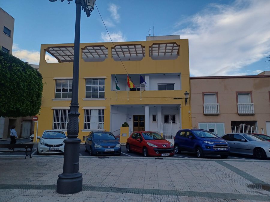 Biblioteca Municipal El Parador de las Hortichuelas