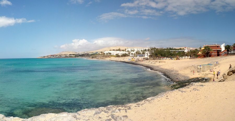 Playa de Costa Calma mit Sandstrand und Küste auf Fuerteventura