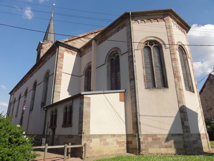 Kirche Sainte-Lucie in Niederhergheim im Département Haut-Rhin