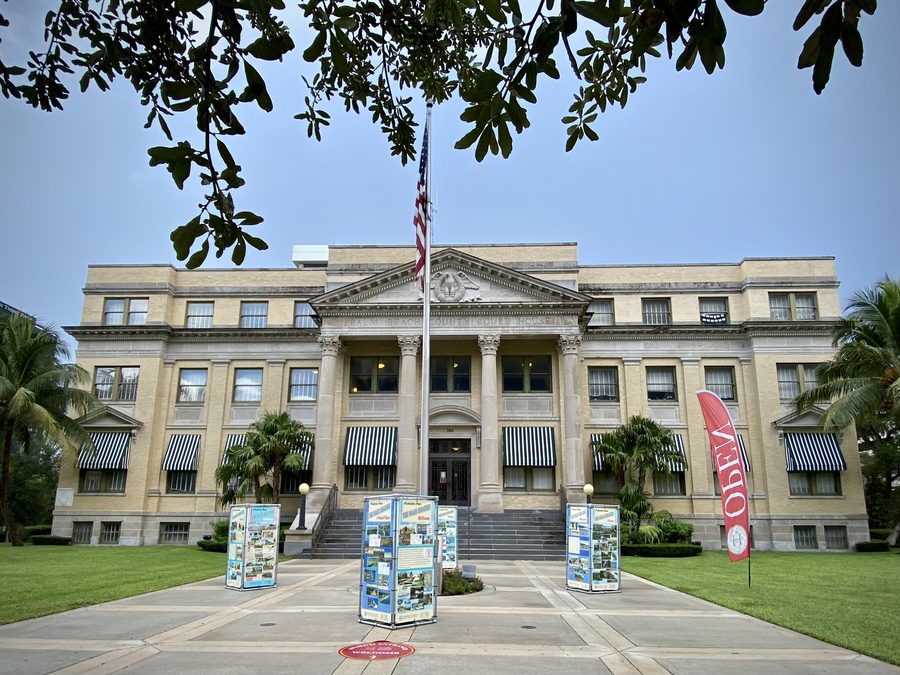 Historisches Palm Beach County Courthouse, heute History Museum, in West Palm Beach, Florida