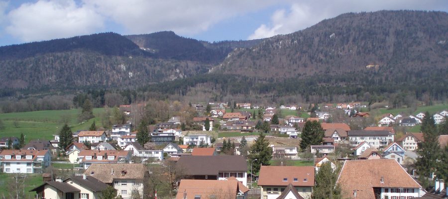 Blick auf die Bettlachberge im Schweizer Jura
