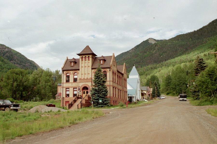 Historisches Dolores County Courthouse in Rico, Colorado