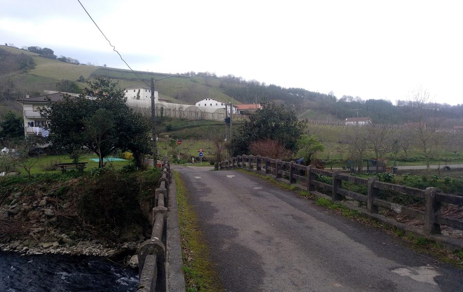 Der Ortsteil Etxabe in Aizarnazabal