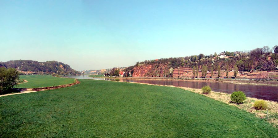 Blick auf die Elbe bei Meißen und Winkwitz