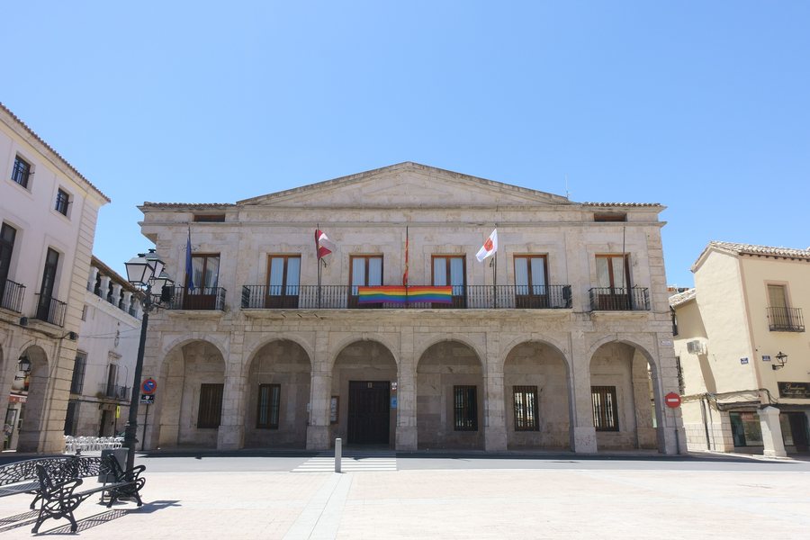File:Casa consistorial de Yepes 01.jpg