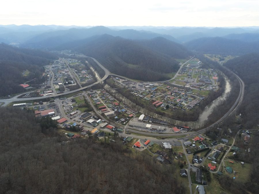 Luftaufnahme von Chapmanville in West Virginia
