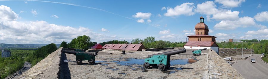 Außenansicht der Festung Kusnezk in Nowokusnezk
