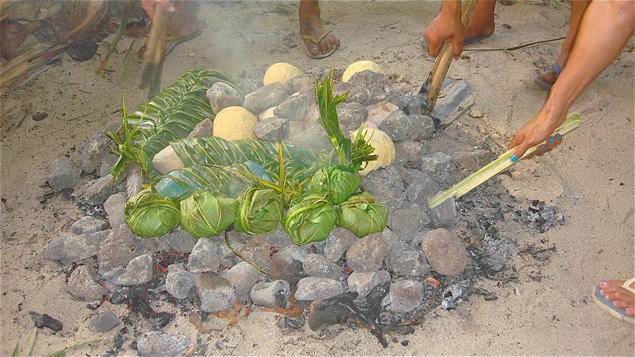 Umu-Zubereitung in Samoa