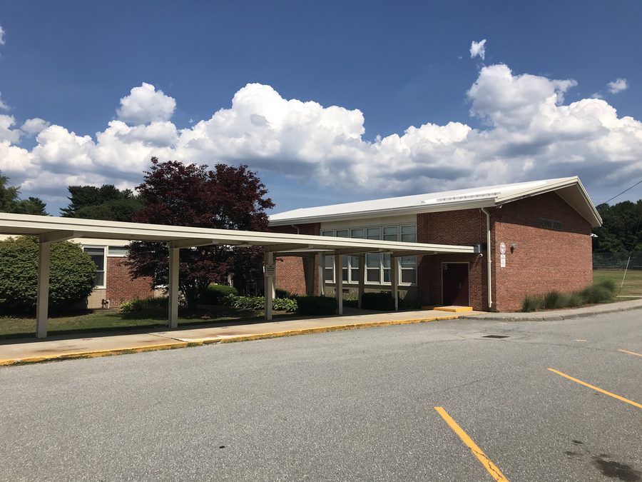 South Row School, Chelmsford, Massachusetts