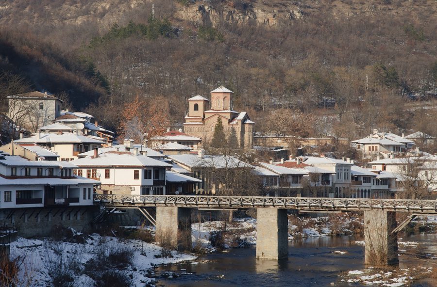 Häuser des Viertels Asenova Mahala an der Jantra in Veliko Tŭrnovo
