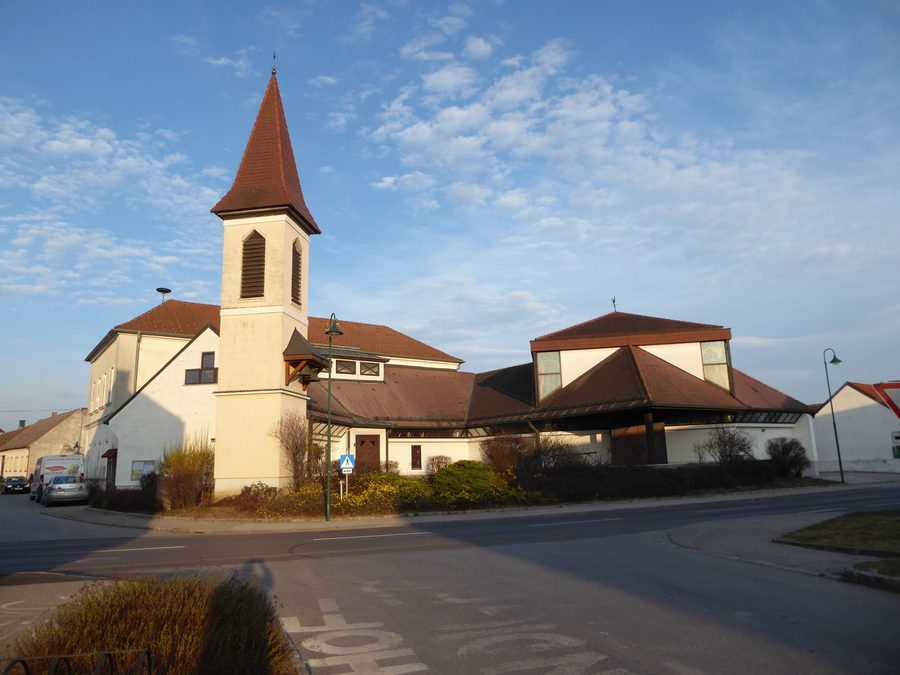 Filialkirche hl. Johannes Nepomuk in Tresdorf, Leobendorf, Niederösterreich