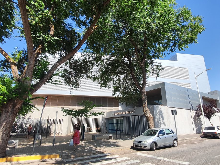 File:Centro de Salud El Bonillo.jpg