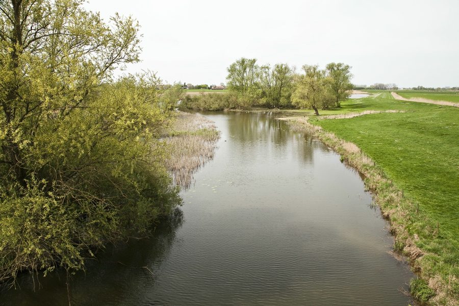 Blick auf den Altarm des Oude Rijn im Rijnstrangen-Gebiet bei Herwen