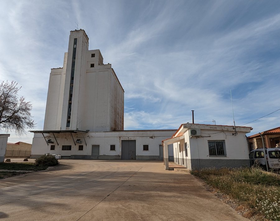 File:Silo de La Almarcha 03.jpg