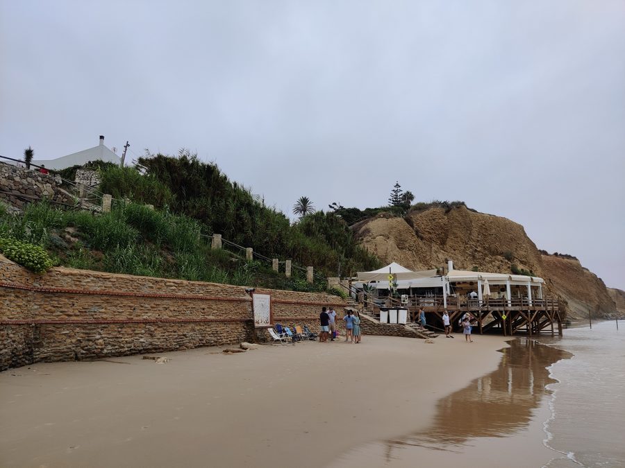 Küstenlandschaft von Fuente del Gallo bei Conil de la Frontera in Spanien