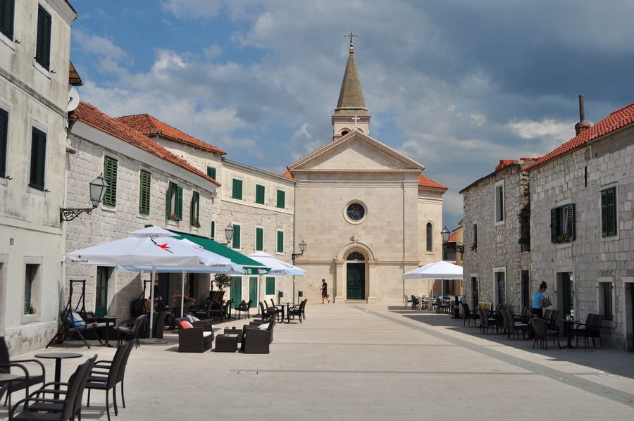 King Tomislav Square and Saint Stephen's Church in Opuzen, Croatia
