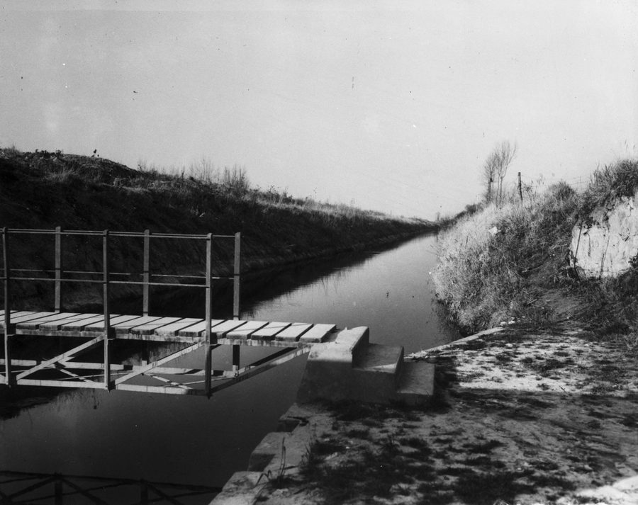 Landschaft des Marais Vernier mit landwirtschaftlich geprägten Feuchtflächen
