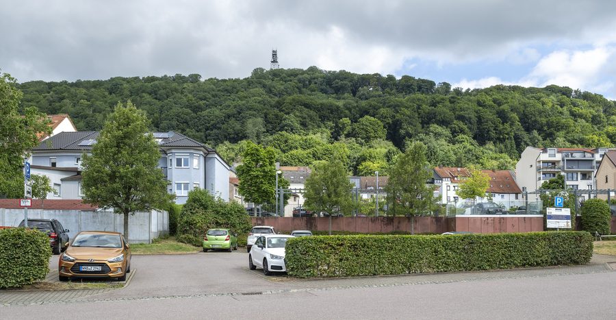 Teil von Tholey mit dem Schaumberg im Hintergrund