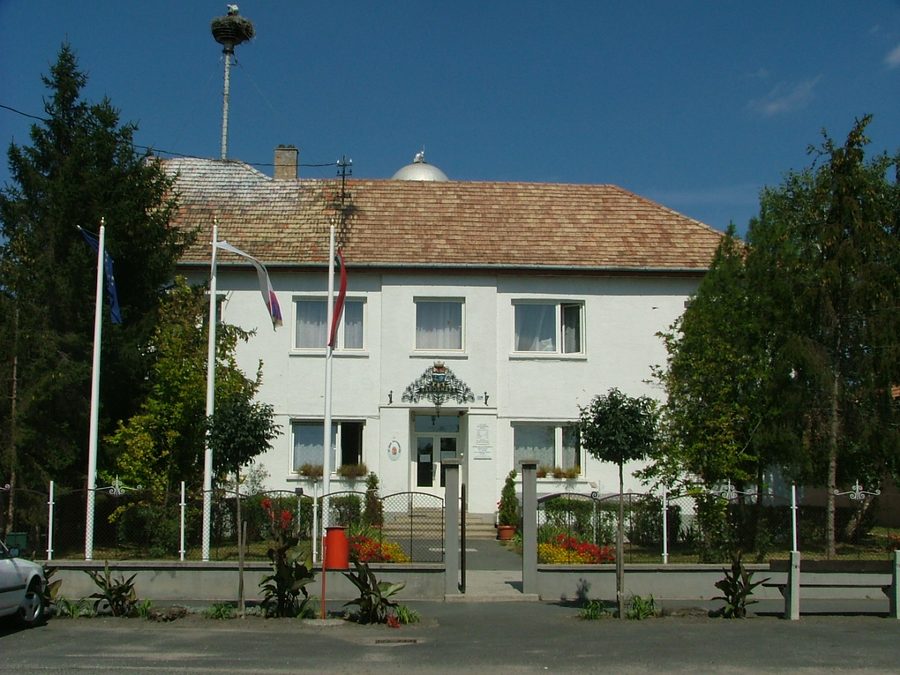 Rathaus von Tét
