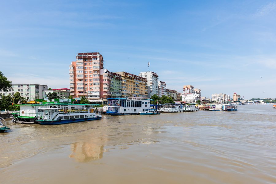 File:Puerto de Tulcea, Rumanía, 2016-05-28, DD 07.jpg